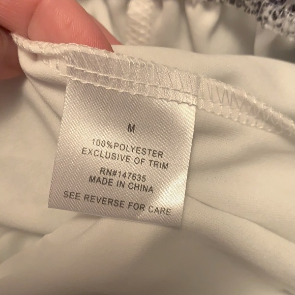 Romper Size Medium by Romeo & Juliet Couture - Picture 7 of 9